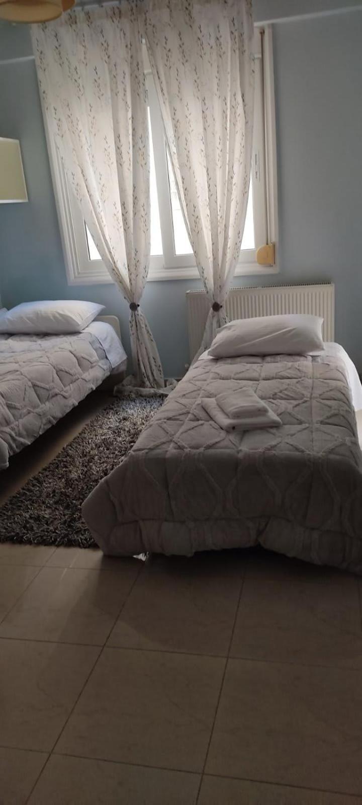 Natalys 2 Bedroom Gorgeous Apartment In Волос Экстерьер фото