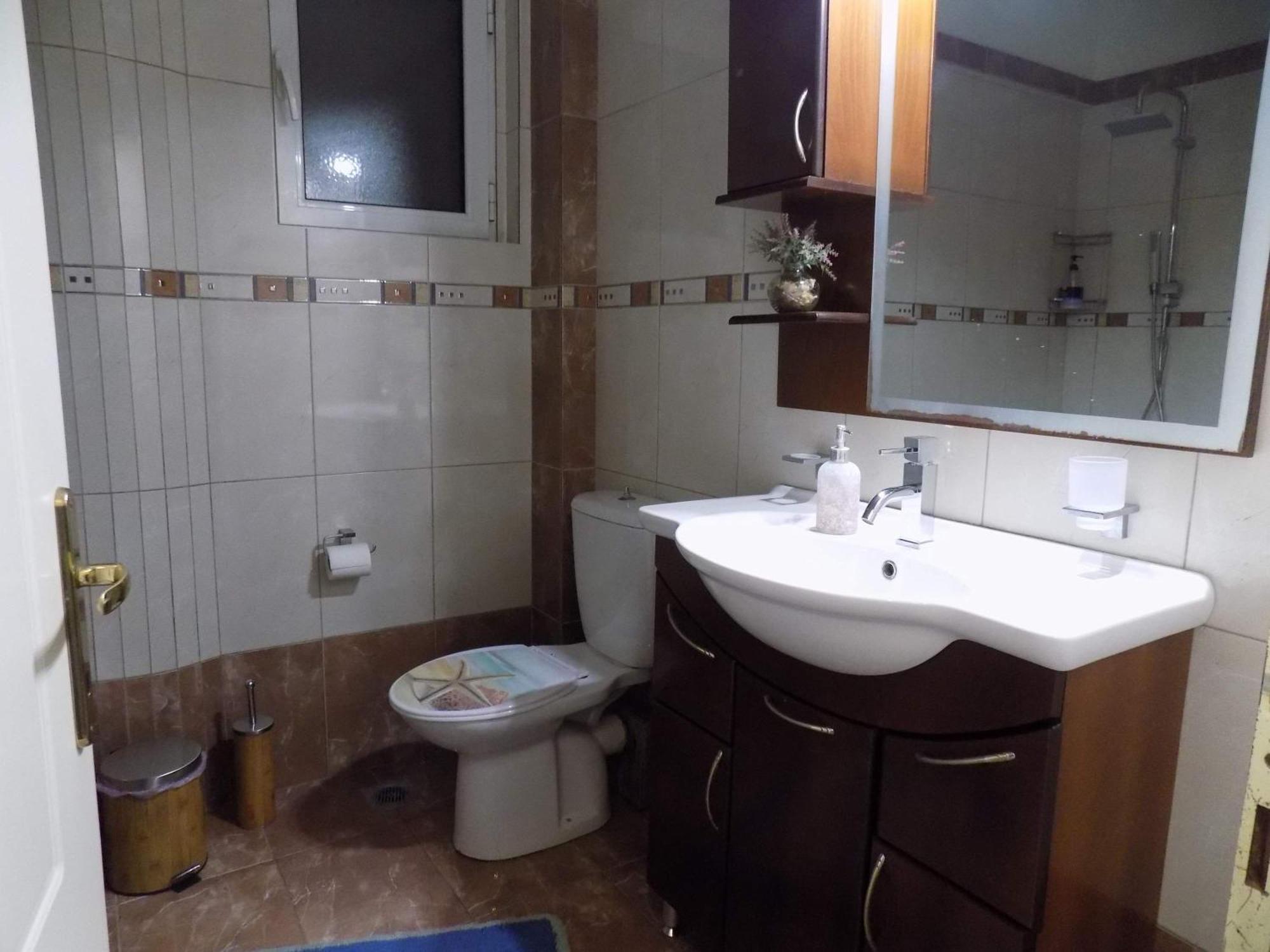 Natalys 2 Bedroom Gorgeous Apartment In Волос Экстерьер фото