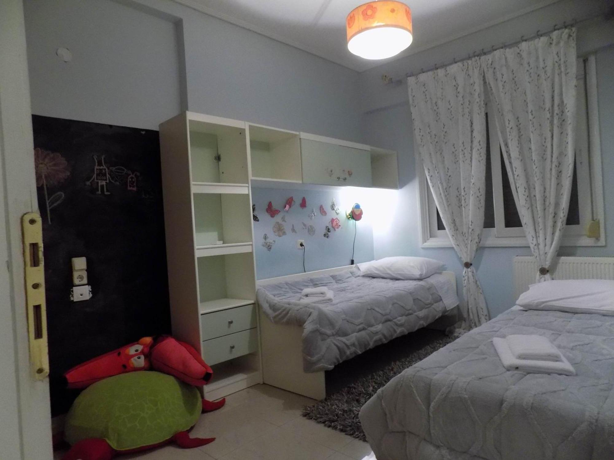 Natalys 2 Bedroom Gorgeous Apartment In Волос Экстерьер фото